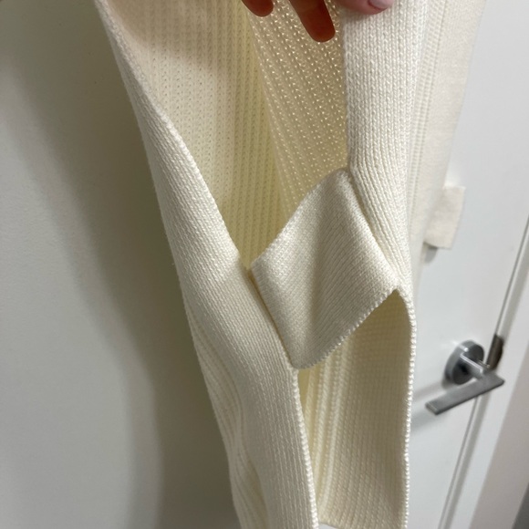 Collin turtleneck pullover in ivory (from Revolve) - Picture 4 of 5